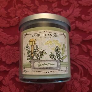Yankee Candle Garden Time Candle